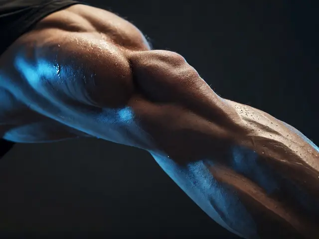 Jak sportovní masáž pomáhá při detoxikaci těla: Průvodce pro aktivní lidi